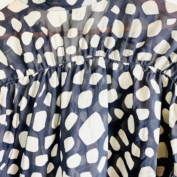 Club Monaco Silk Blouse - Picture 5 of 7